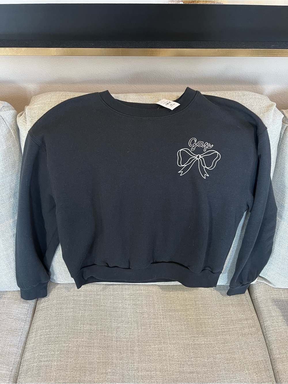 GAP Black Crewneck Sweatshirt with Bow Outline